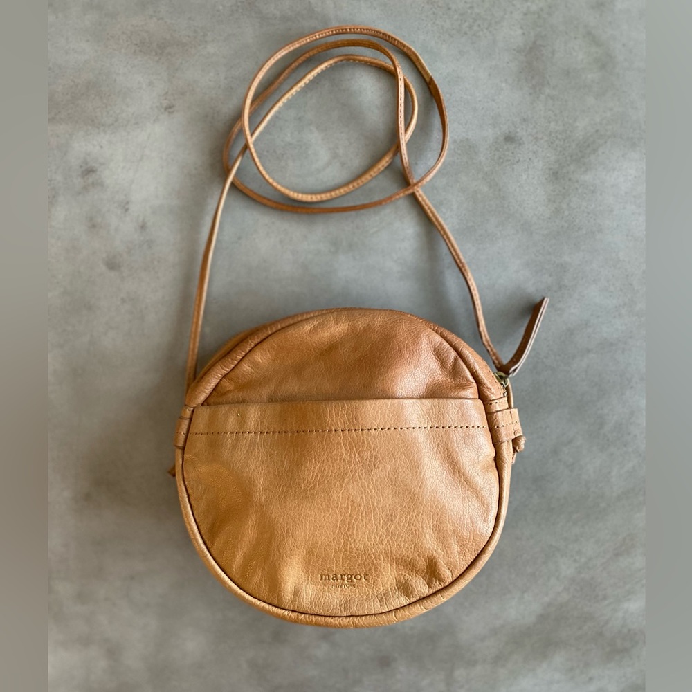 Margot tan leather round crossbody bag